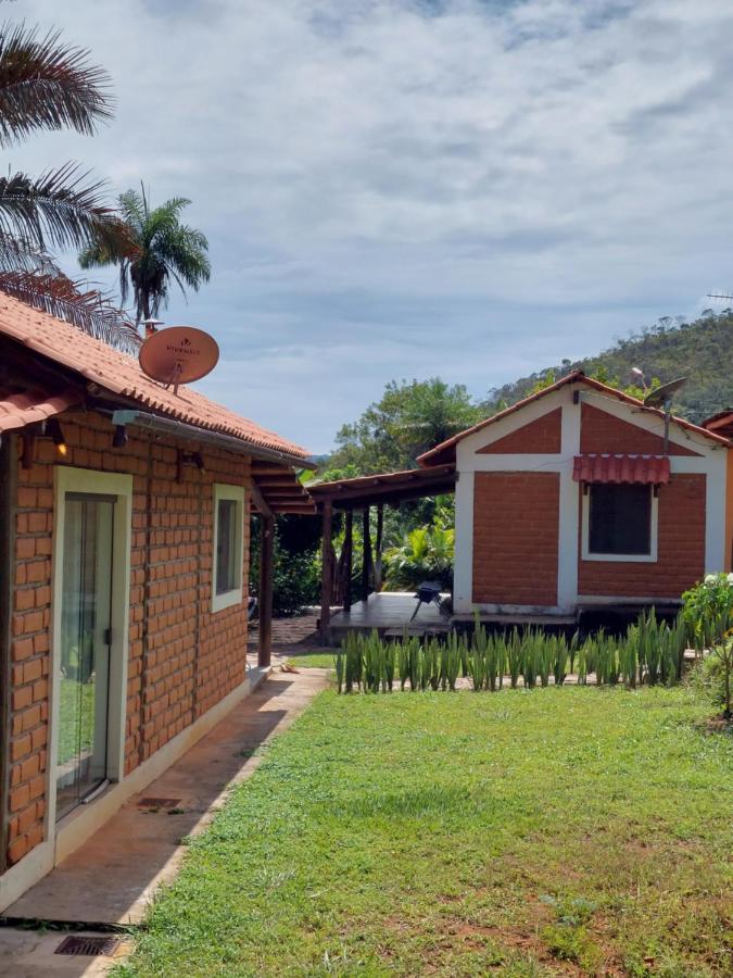 Refugio No Meio Da Natureza - Chale Pe De Serra Алту-Параїзу-ді-Гояс Екстер'єр фото